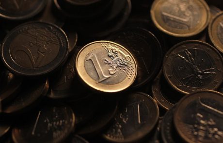 Bundesbank: Močan evro ne ogroža rasti območja evra