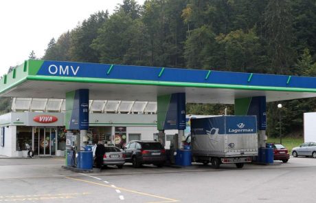 Bencin in dizel s torkom dražja za 2,3 in dva centa