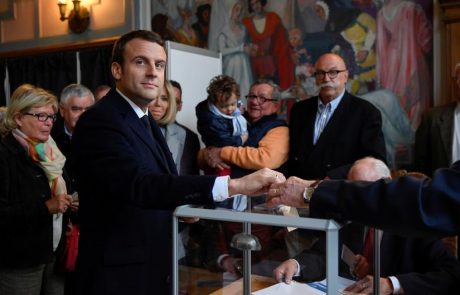 V drugi krog za francoskega predsednika Macron in Le Penova