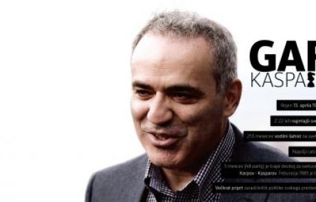 Kasparov spet za šahovnico