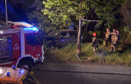 FOTO: Sopotnik iz prometne nesreče na Koroški cesti podlegel poškodbam