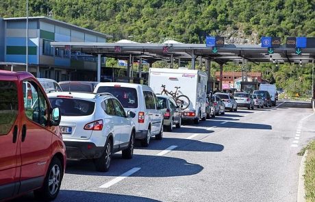 Cerar: Ob več kot 15-minutnem zastoju ciljno usmerjen nadzor