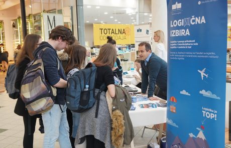 FOTO: Dijaki v Mariboru pridobili dragocene informacije o študiju