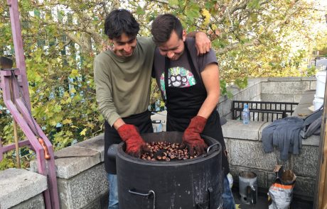 V Mariboru že diši po pečenih kostanjih