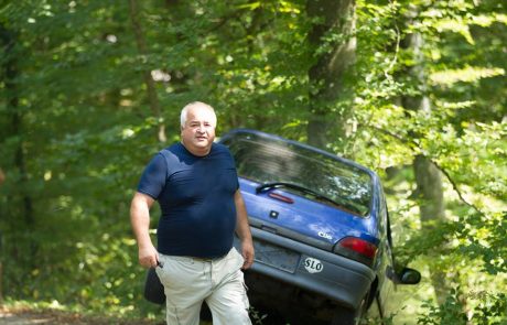 Škocjanskega župana naj bi napadel 18-letnik: Ta pa se brani, da se je župan poškodoval sam