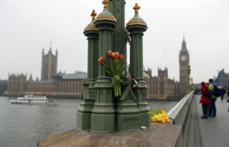 Londonska policija prosi za pomoč, zaradi poškodb umrla še ena oseba