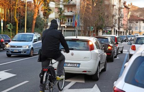 S starim golfom se po “korši” pozimi ne sme peljati