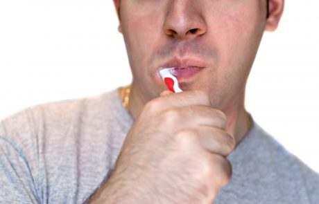 5 učinkovitih rešitev za slab zadah