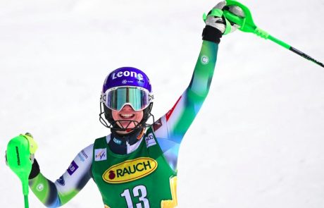Andreja Slokar zmagovalka zadnjega slaloma sezone v Meribelu