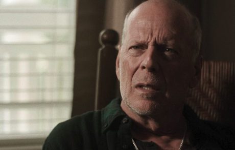 Oči se vam bodo orosile: Bruce Willis po težki diagnozi končno v javnosti (foto)