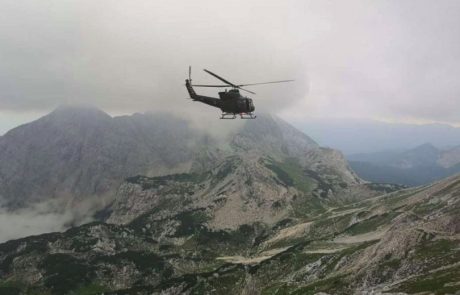 16 poškodovanih planincev po udaru strele danes varno prepeljali v dolini