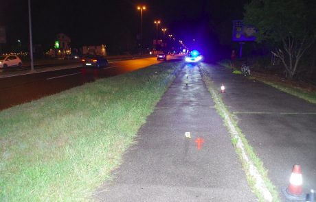 Voznik skuterja v Ljubljani trčil v kolesarko in zbežal, policija prosi za pomoč