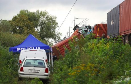 Huda železniška nesreča na Hrvaškem: trije mrtvi, 11 ranjenih