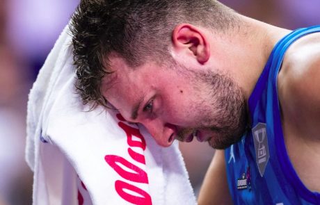 Nove skrbi: Luka Dončić si je pred četrtfinalom zvil gleženj