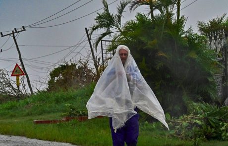 Orkan Ian: Celotna Kuba brez elektrike, na Floridi evakuacija 2,5 milijona ljudi