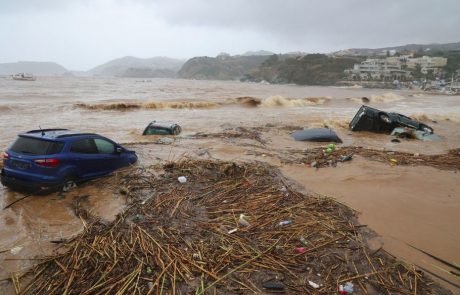 Najhujše neurje v 100 letih na Kreti: Po katastrofalnih poplavah dva mrtva in ogromna škoda
