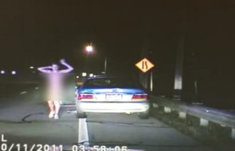 VIDEO: Gola voznica zmedla policaje
