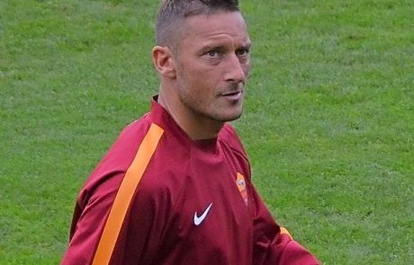 Totti se poslavlja z zelenic, vendar ne iz sveta nogometa