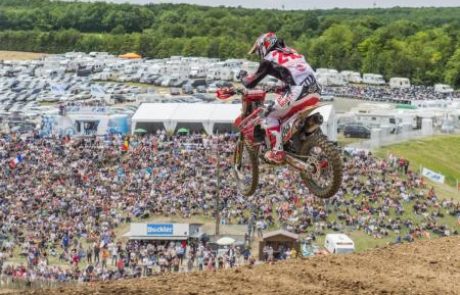 Motokrosist Tim Gajser zmagal v Veliki Britaniji