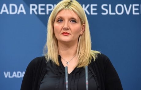 Györkös Žnidarjeva: Policijska stavka nam ni interesu