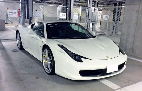 Koga je zamikal ferrari?