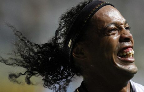 Barcelona mrzlično išče zamenjavo za Dembeleja: se bo vrnil Ronaldinho?