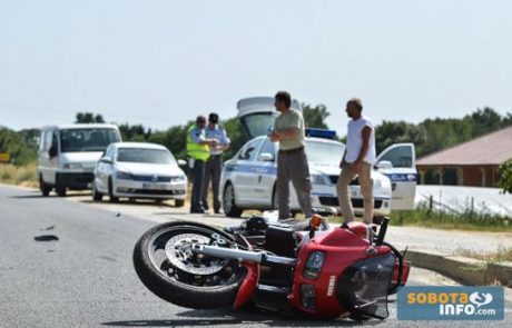 Motorist padel in se poškodoval