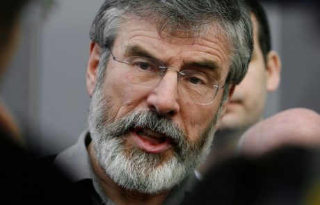 Gerry Adams po 34 letih vodenje Sinn Feina prepustil Mary Lou McDonald