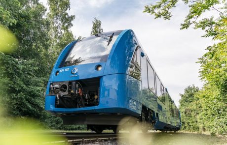 V Nemčiji vozi prvi električni vlak na vodik