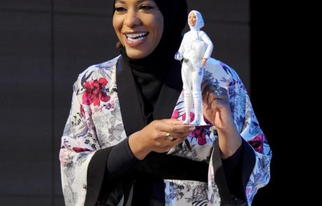 Tukaj je: Prva barbika na svetu, ki nosi hidžab