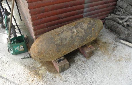 41-letnik, ki je v Vunberku izkopal in domov pripeljal skoraj 230 kg težko bombo, ovaden