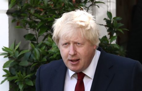 Britanski zunanji minister pozval k protestom pred ruskim veleposlaništvom