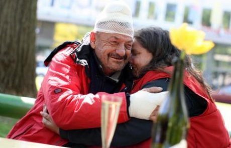 Pred začetkom shoda Odbora 2014 pretepel brezdomca