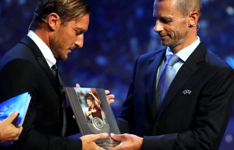 Legendarni Totti prvič v Evropi kot direktor