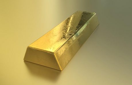 Kdo kopiči zlato in kdo ga prodaja
