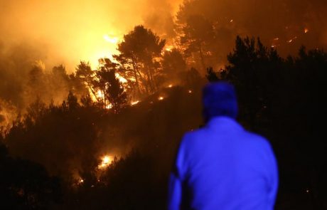 Ognjeni pekel na Hrvaškem: Split obranjen, njegova okolica gori