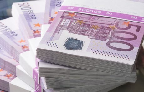 Vrednost do konca leta 2015 pridobljenih pokojninskih pravic ocenjena na 124,7 milijarde evrov