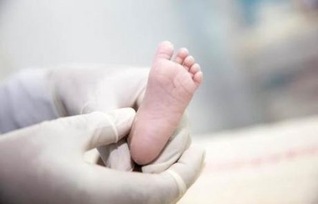 Unicef: Vsako leto življenje izgubi 2,6 milijona novorojenčkov