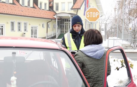 Telefonirate med vožnjo? Policisti še vedno prežijo na vas