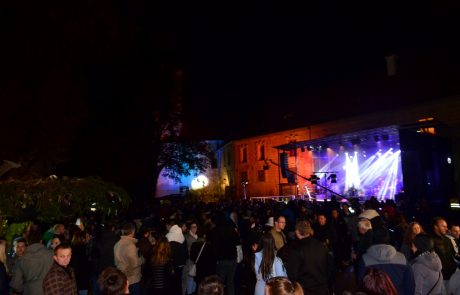 FOTO: Ivan Zak, Učiteljice in Horizont ogreli Gračkoga zmaja