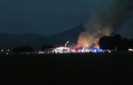 Strela udarila v hangar na letališču Levec