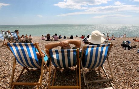 Za takšno početje na plaži visoke globe