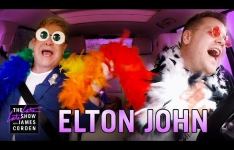 Elton John je znova dokazal, da je največja faca med glasbenimi legendami!