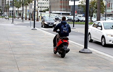 Kolesa s pomožnim motorjem bo odslej treba registrirati