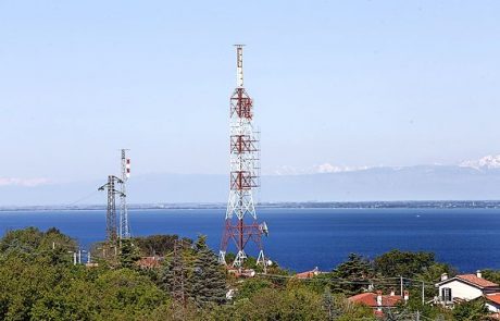 Slovenija v tožbo proti italijanskim radijskim postajam