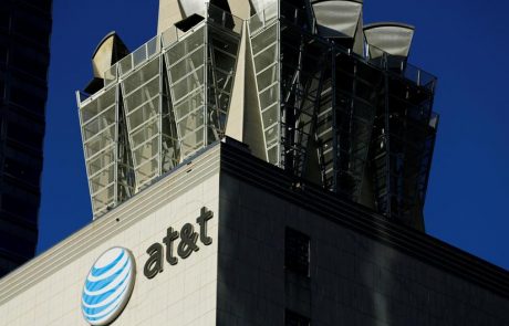 AT&T povečal čisti dobiček v primerjavi z enakim četrtletjem lani za 15 odstotkov