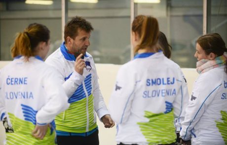 [FOTO] Slovenija do nove zmage na domačem evropskem prvenstvu v curlingu