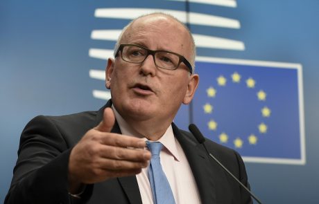 Timmermans naj bi Ljubljano in Zagreb obiskal prihodnji teden