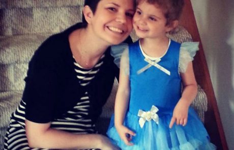 Mama, ki umira za rakom, je naredila za svojo hčerkico nekaj neverjetnega