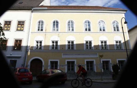 V Avstriji bodo porušili Hitlerjevo rojstno hišo